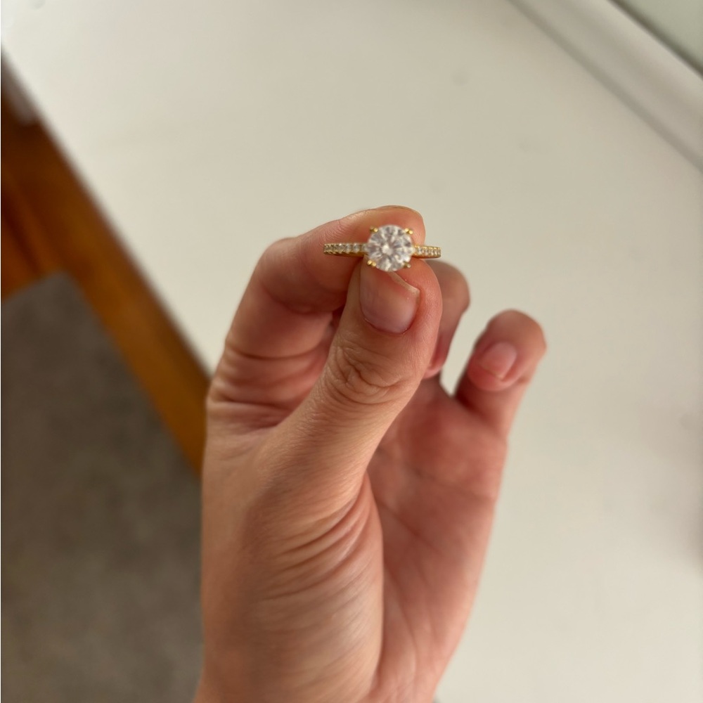 Solitaire Ring - Picture 3 of 5